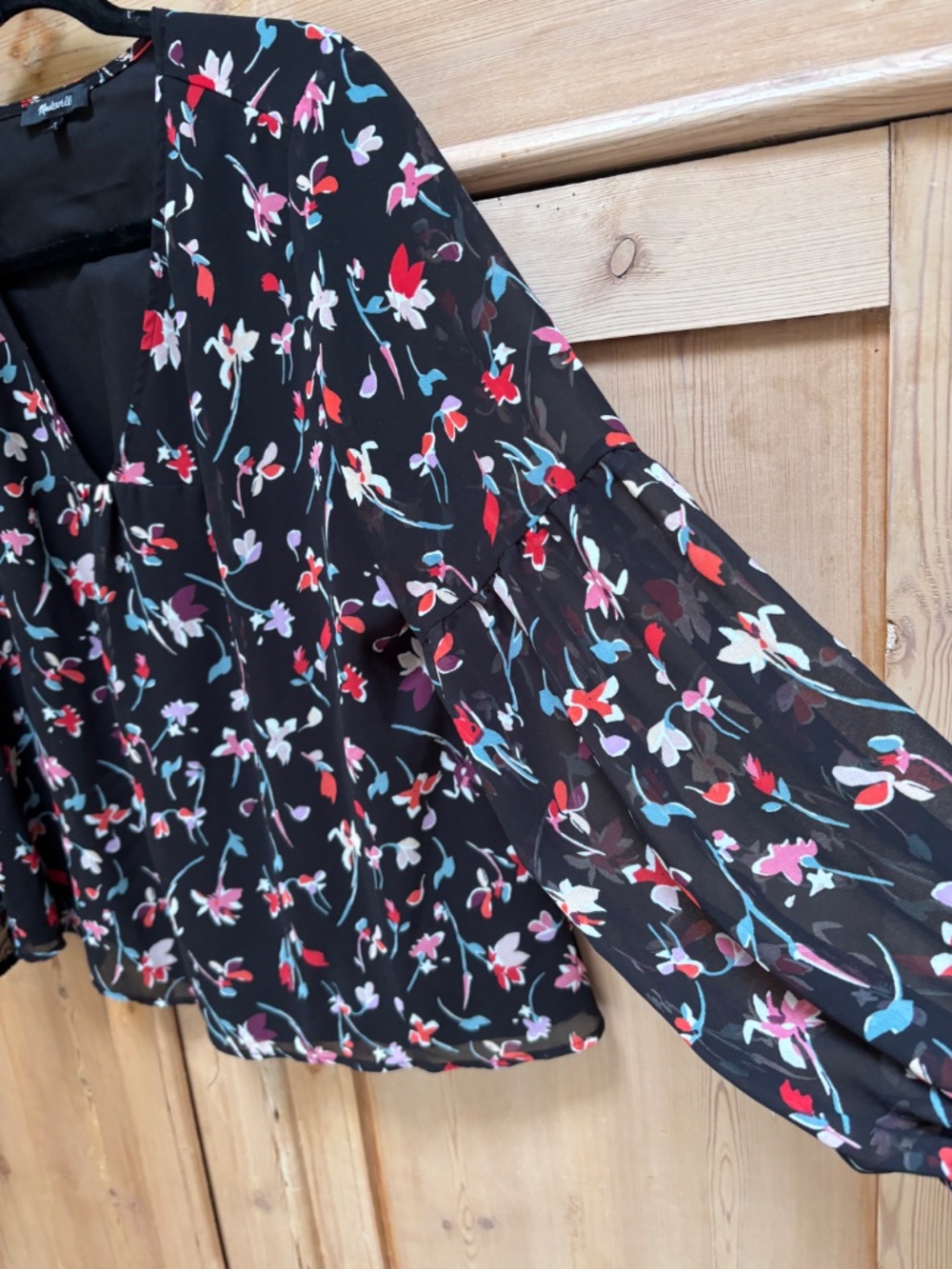 MADEWELL Floral V-Neck Long Sleeve Top Size M - Picture 3 of 9